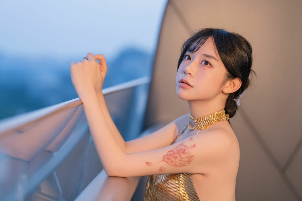 YiTuYu艺图语 Vol.10060 Yi Yuan Tong Xue Jodie (53P)
