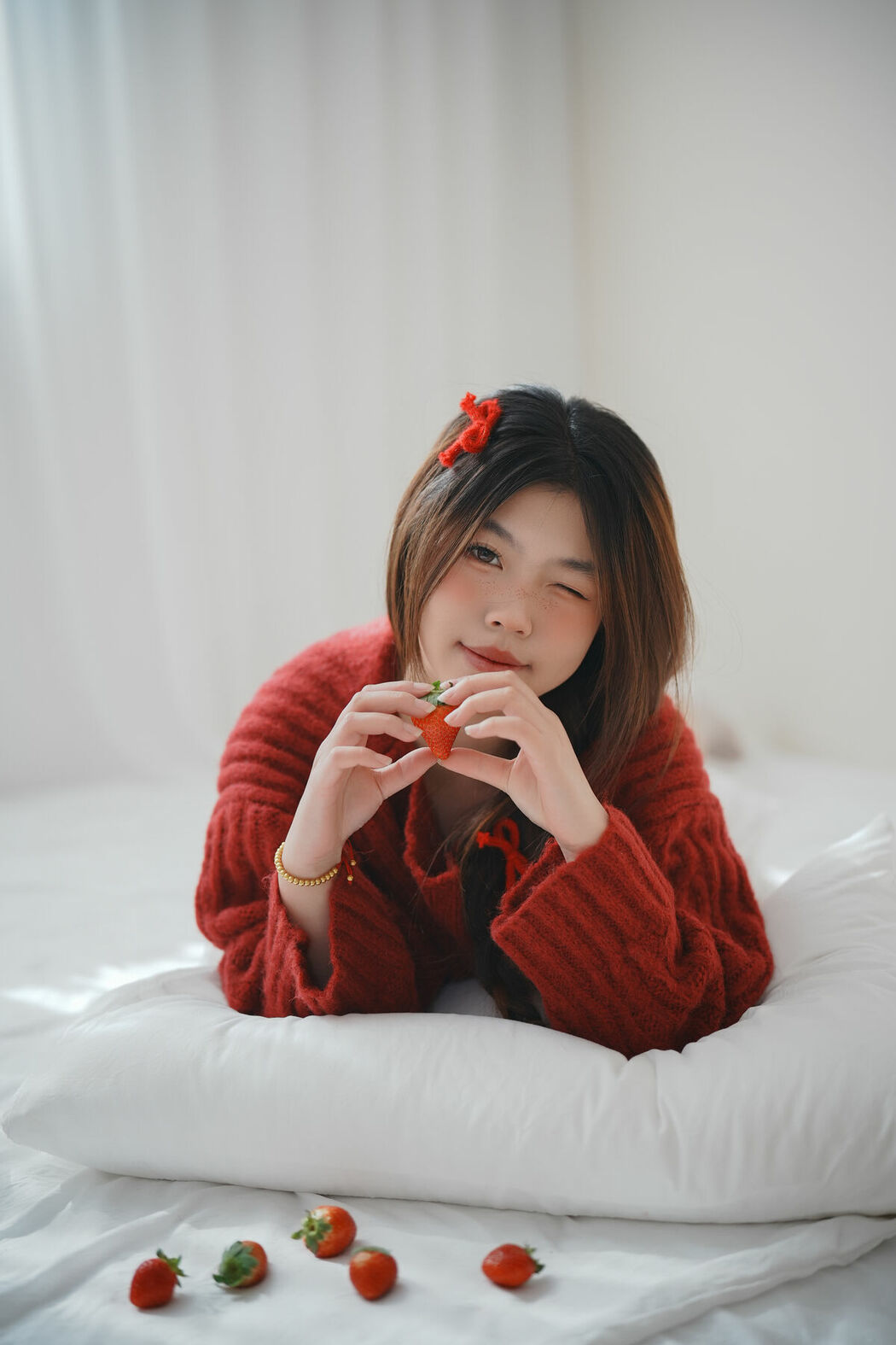 YiTuYu艺图语 Vol.10067 Jing Jing Yi (17P)
