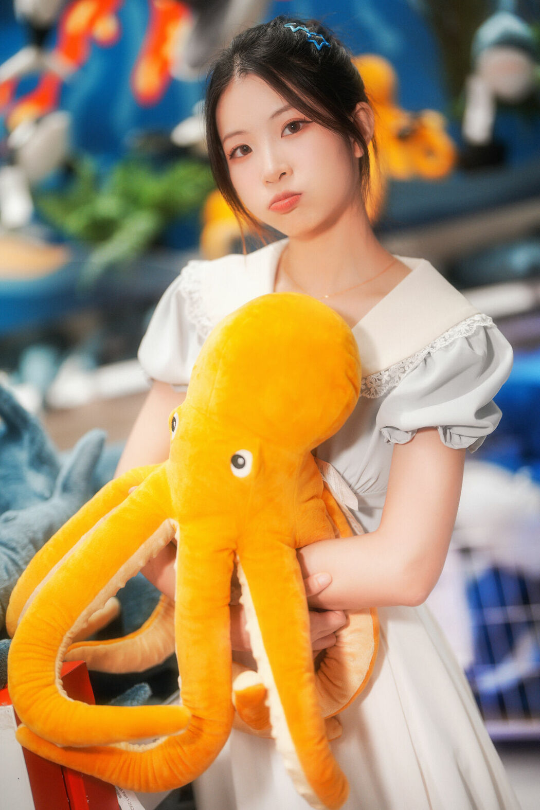 YiTuYu艺图语 Vol.10069 Wo De Xiao Zhu Li (43P)