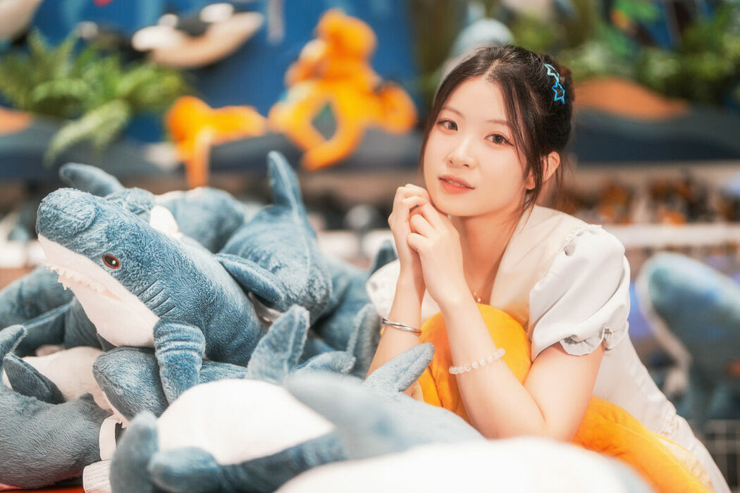 YiTuYu艺图语 Vol.10069 Wo De Xiao Zhu Li (43P)