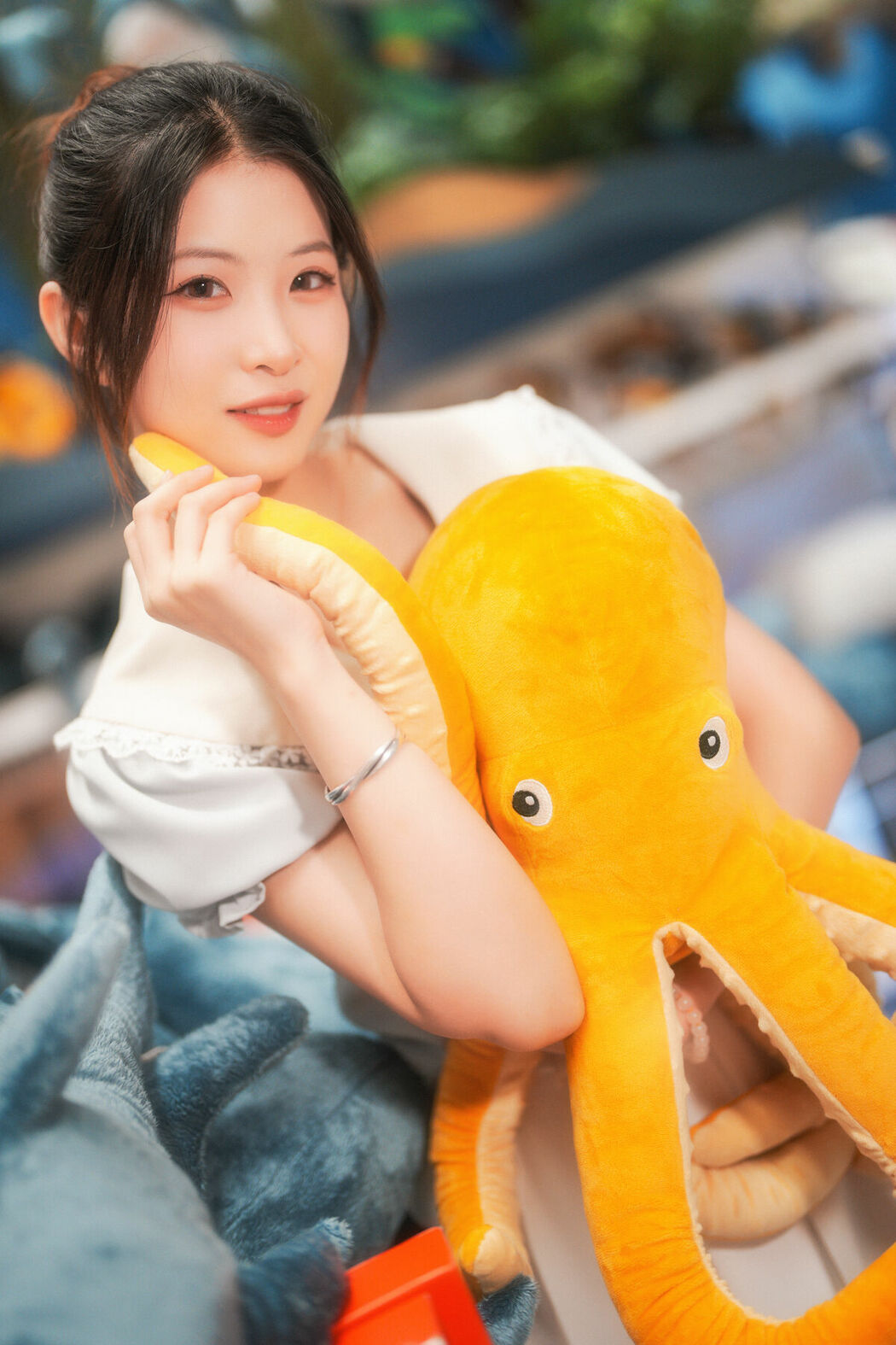 YiTuYu艺图语 Vol.10069 Wo De Xiao Zhu Li (43P)