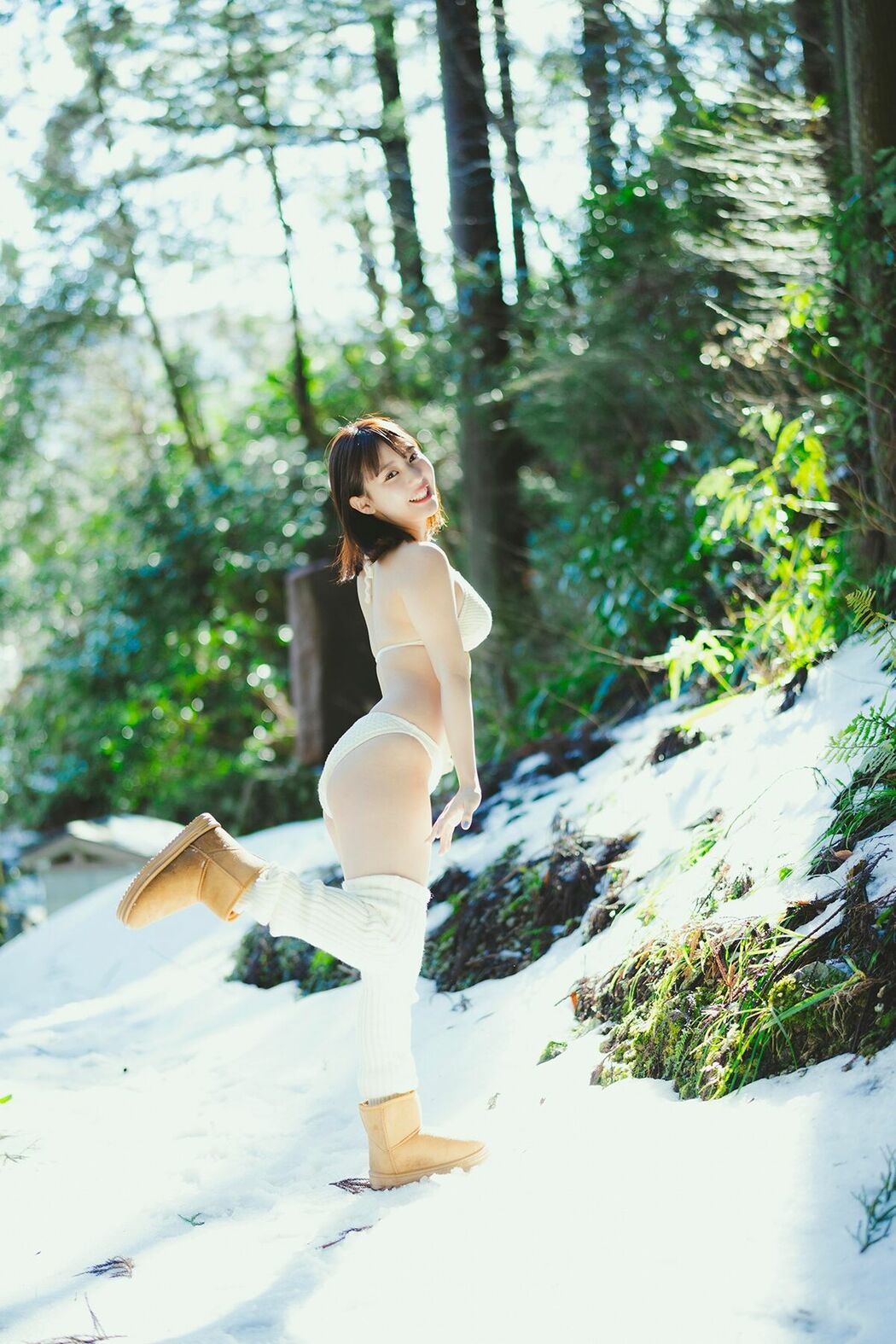 JP Miku Tanaka 田中美久 – ヤングガンガンデジタル限定写真集 銀世界 (68P)