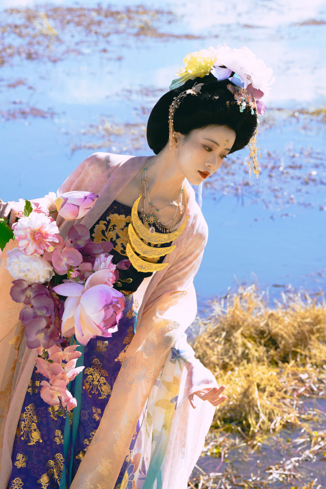 YiTuYu艺图语 Vol.10068 Tao Chi (14P)