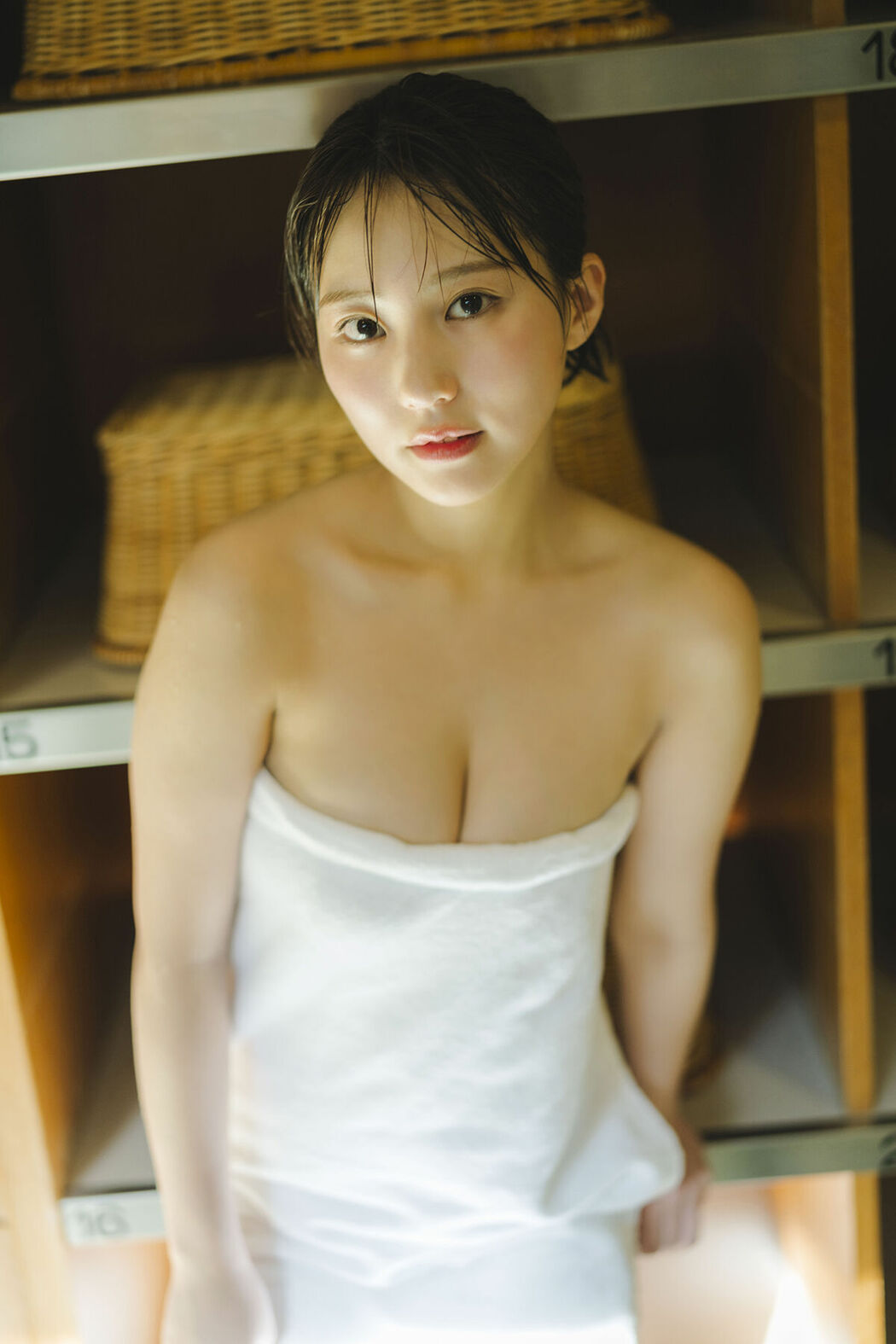 JP Miku Tanaka 田中美久 – ヤングガンガンデジタル限定写真集 銀世界 (68P)
