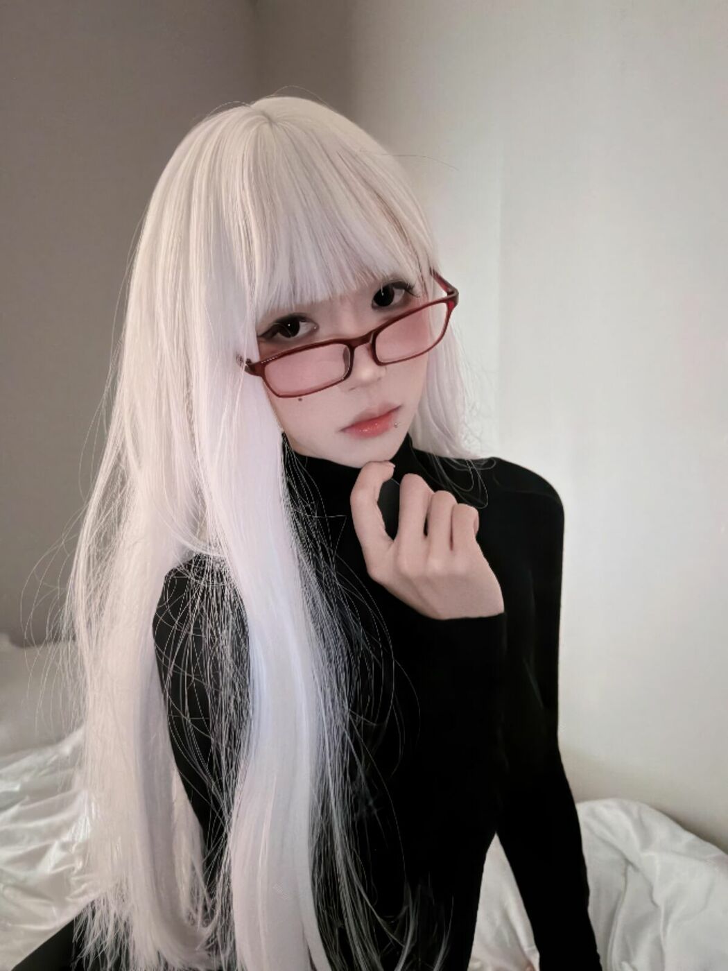 Coser@麻薯好吃 – 暗夜纯白 (53P)
