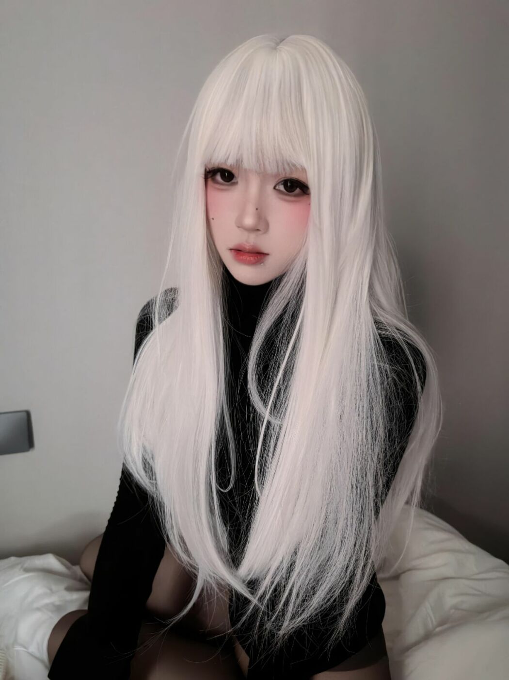 Coser@麻薯好吃 – 暗夜纯白 (53P)