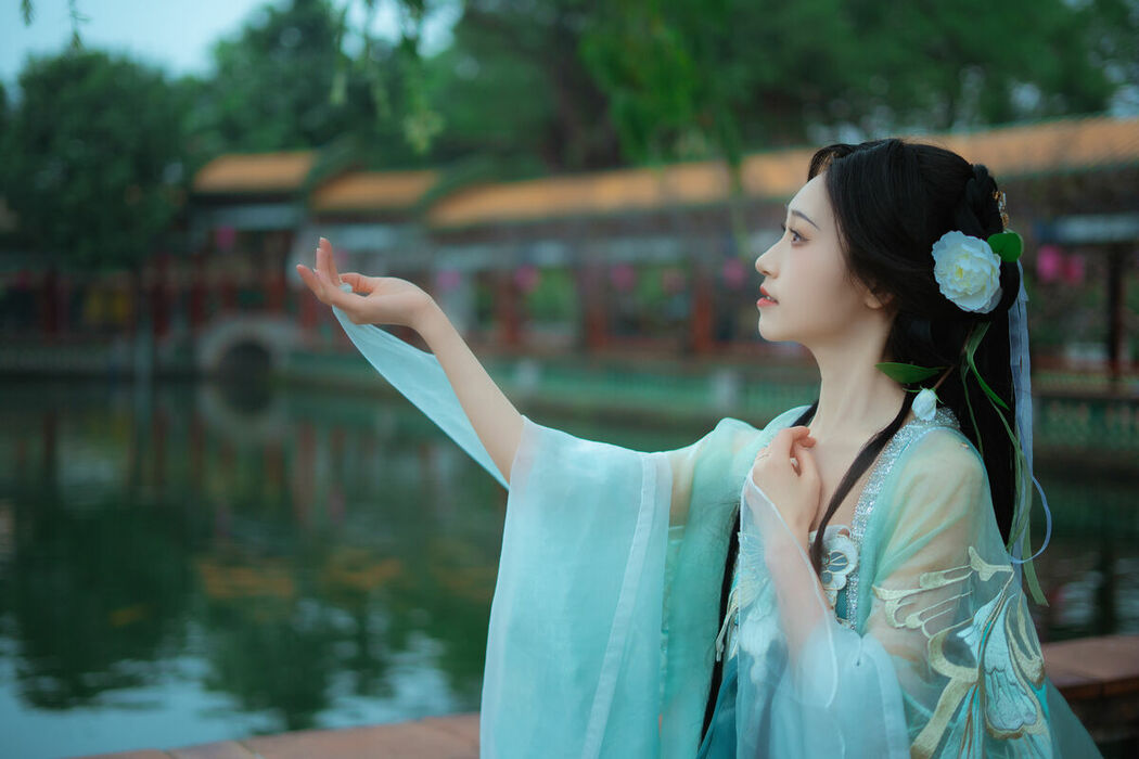 YiTuYu艺图语 Vol.10070 Shi Qi (16P)