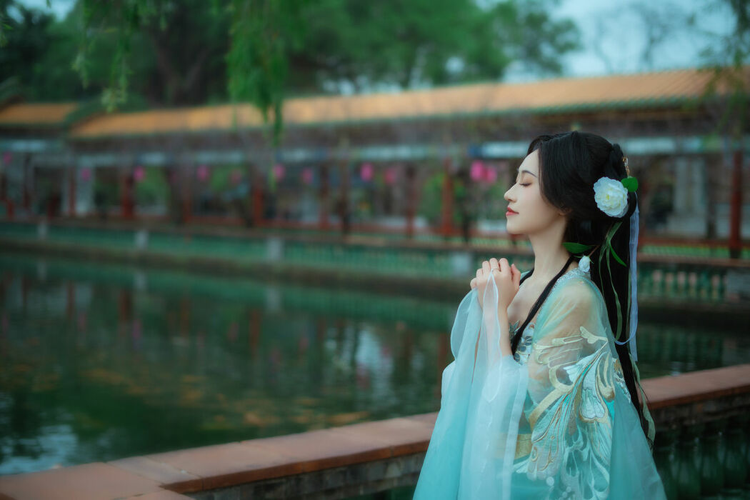 YiTuYu艺图语 Vol.10070 Shi Qi (16P)
