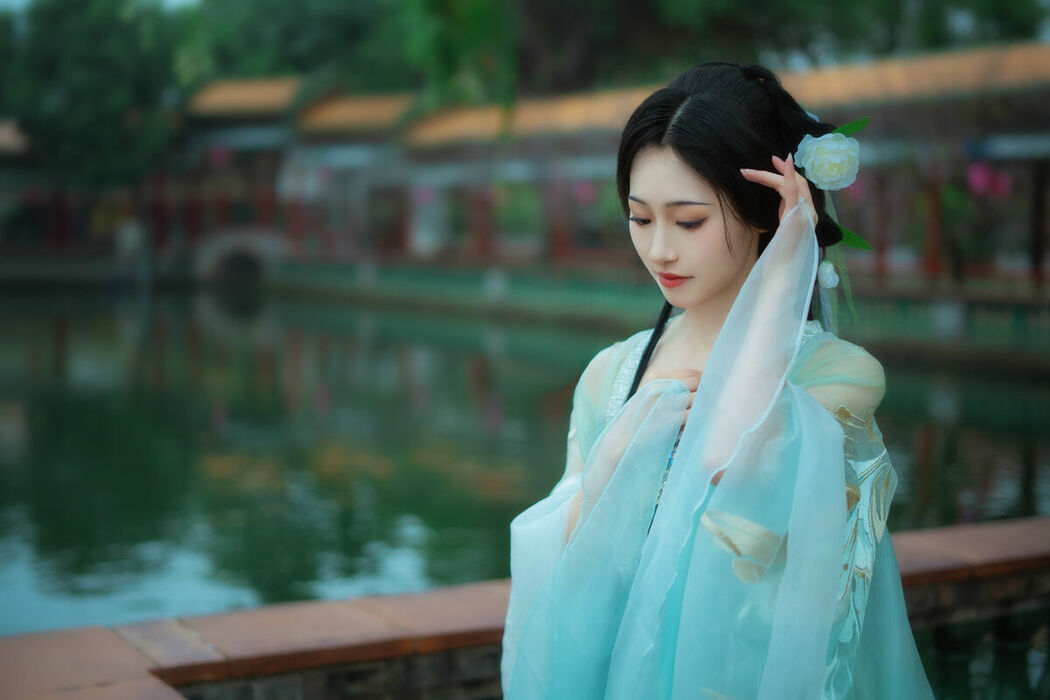 YiTuYu艺图语 Vol.10070 Shi Qi (16P)