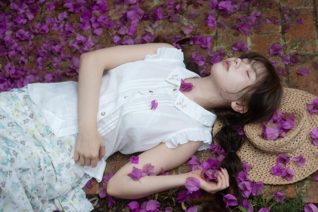 YiTuYu艺图语 Vol.10074 Lin Mu Ting Zi (19P)