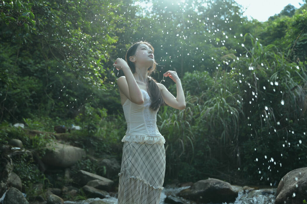 YiTuYu艺图语 Vol.10078 Yi Yi (40P)