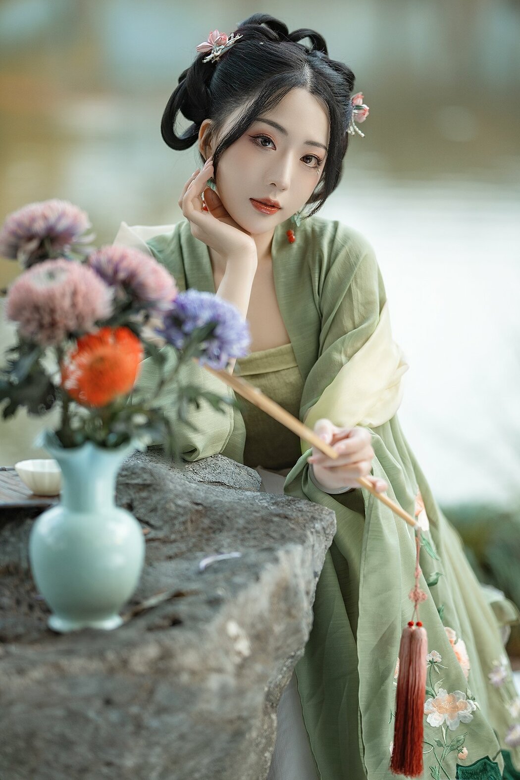 YiTuYu艺图语 Vol.10071 Shi Nan Yuan Bu Shi Zhou (17P) Cover Photo