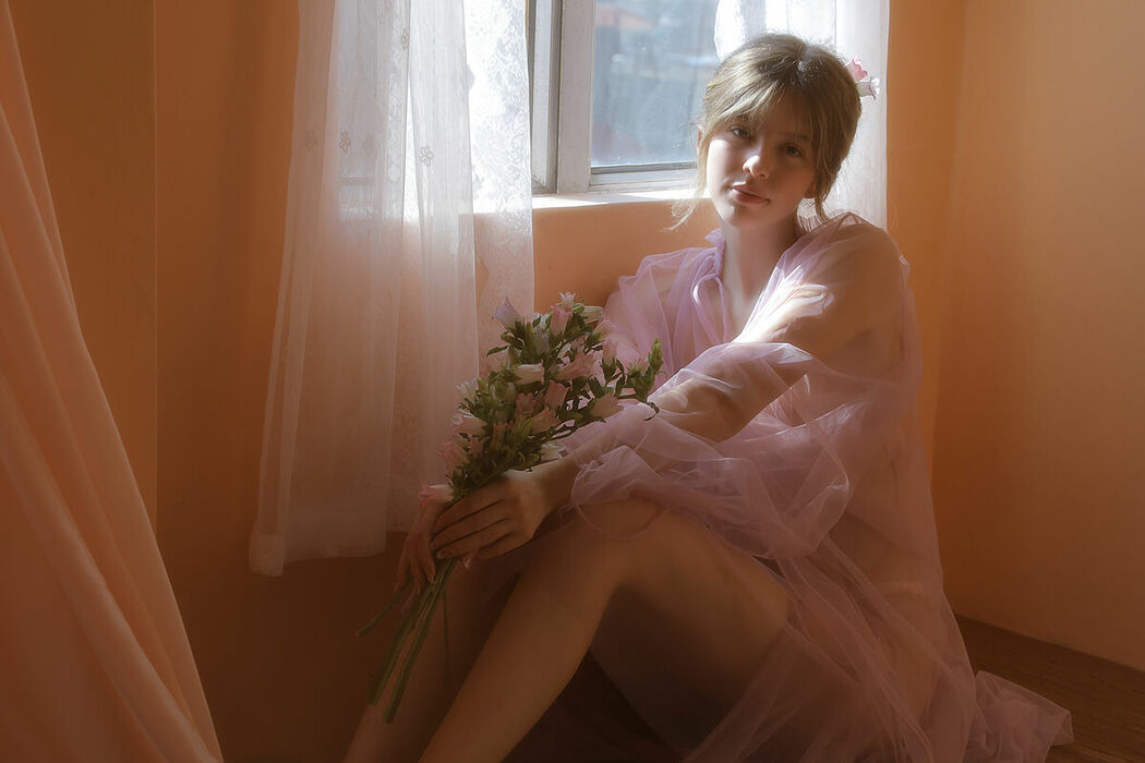 YiTuYu艺图语 Vol.10077 Anna (16P)