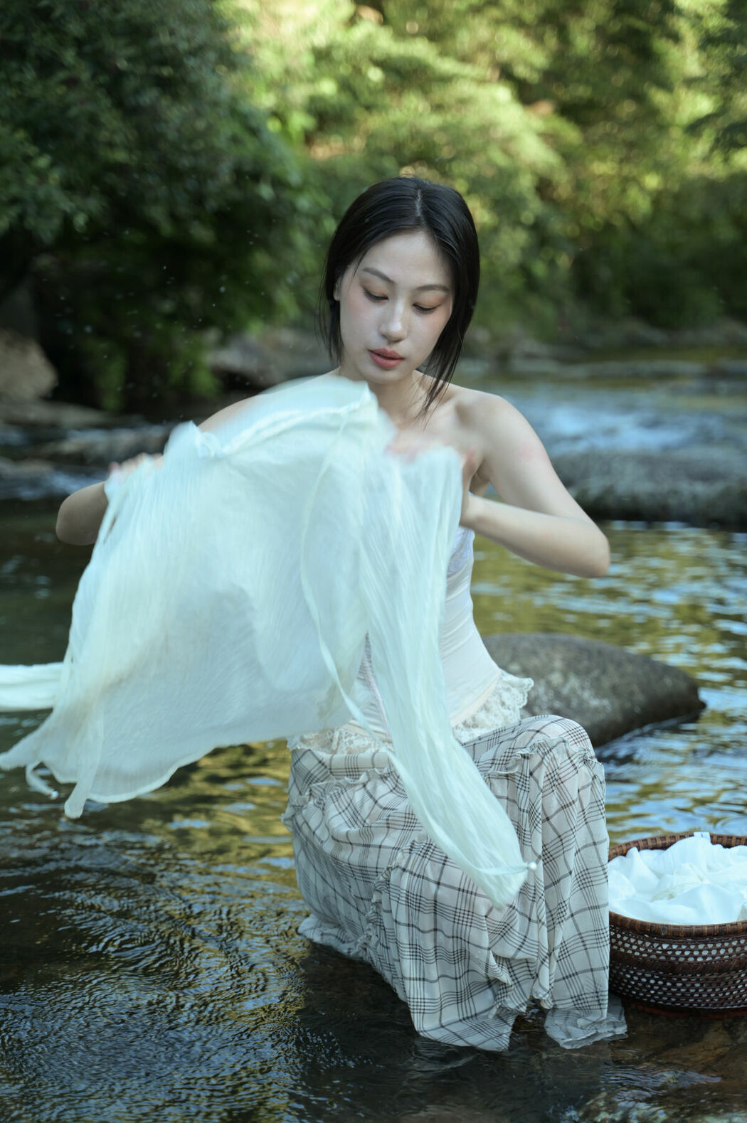 YiTuYu艺图语 Vol.10078 Yi Yi (40P)