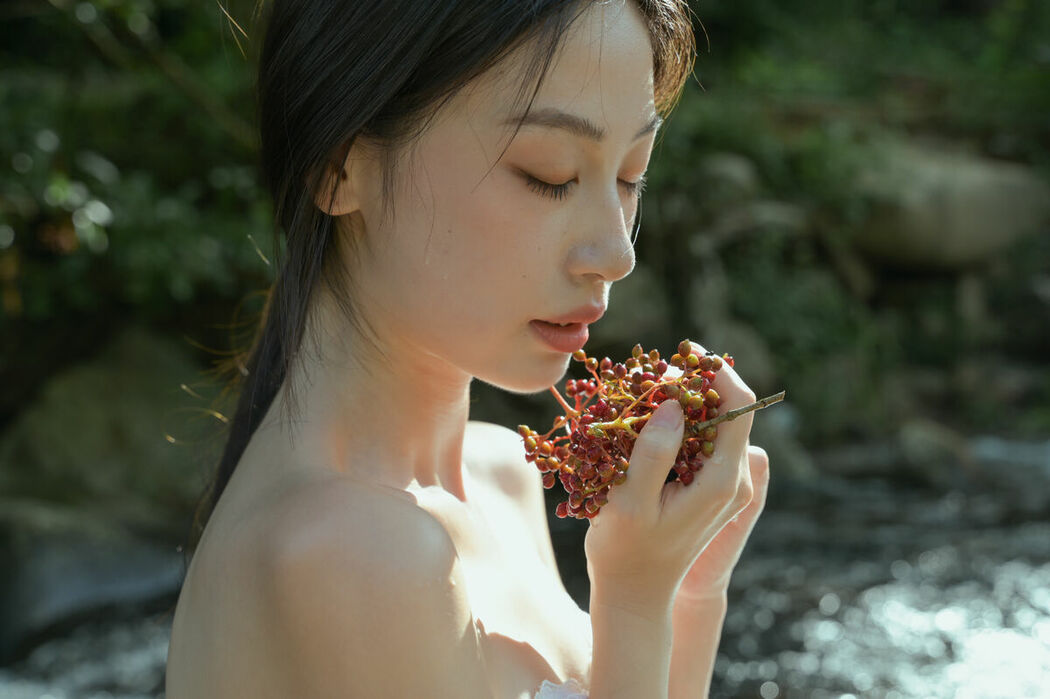 YiTuYu艺图语 Vol.10078 Yi Yi (40P)