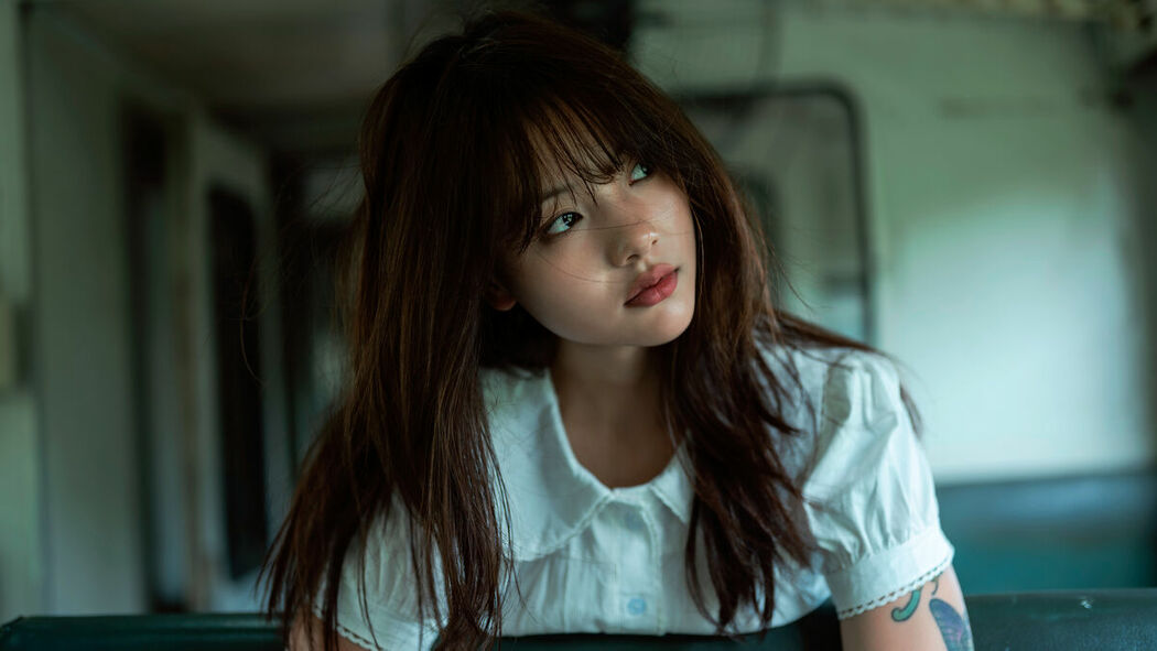 YiTuYu艺图语 Vol.10076 A Miao De Fan Fan (72P)