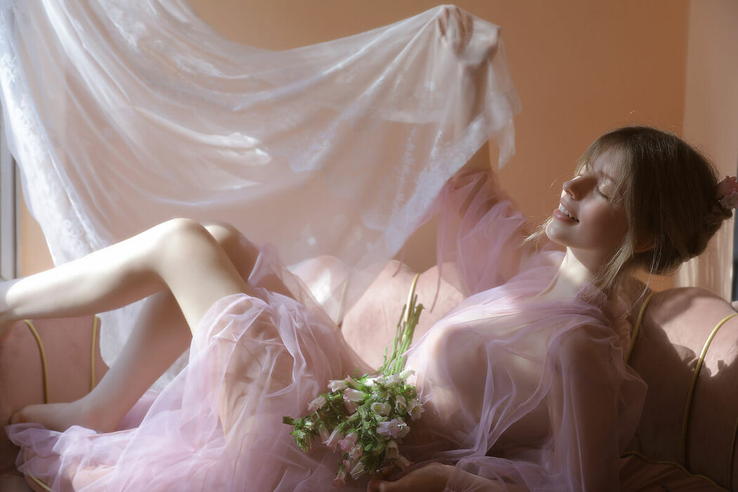 YiTuYu艺图语 Vol.10077 Anna (16P)