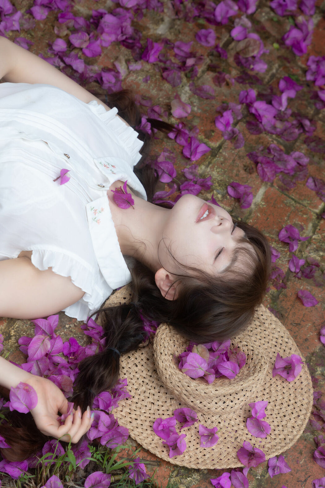 YiTuYu艺图语 Vol.10074 Lin Mu Ting Zi (19P)