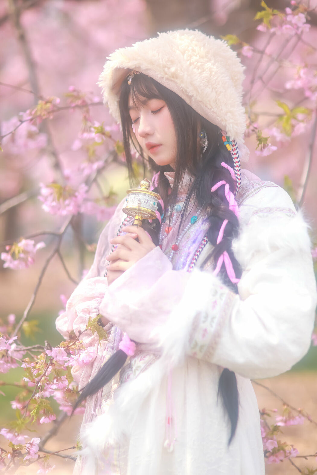 YiTuYu艺图语 Vol.10079 Gan Xiao Jie (27P)