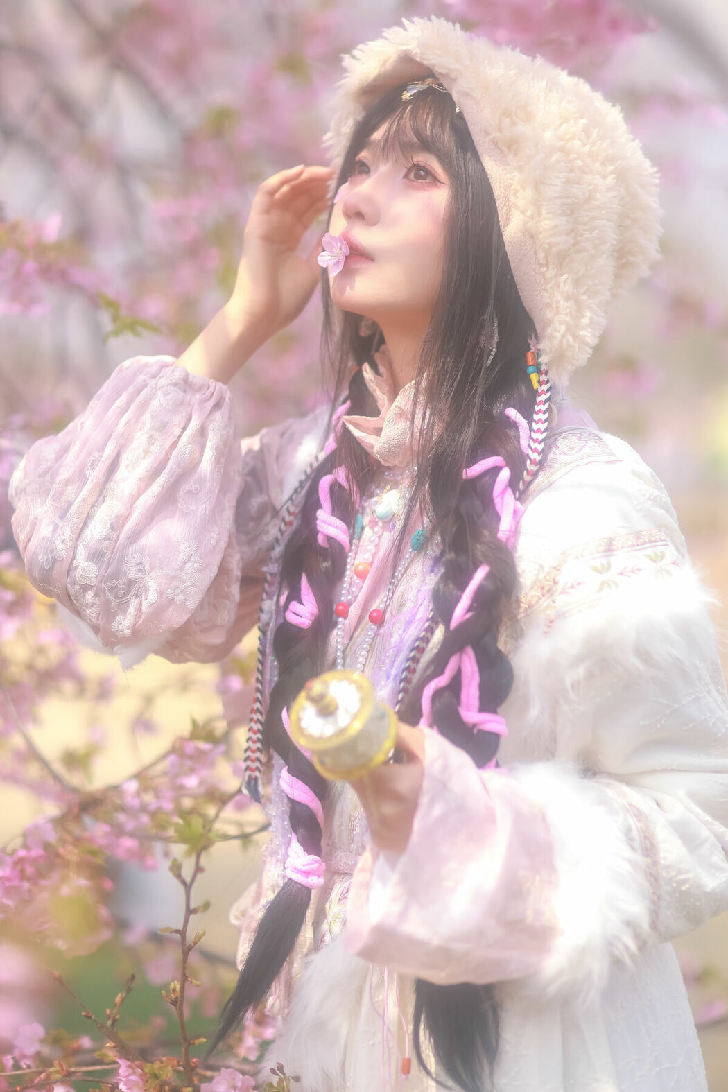 YiTuYu艺图语 Vol.10079 Gan Xiao Jie (27P)