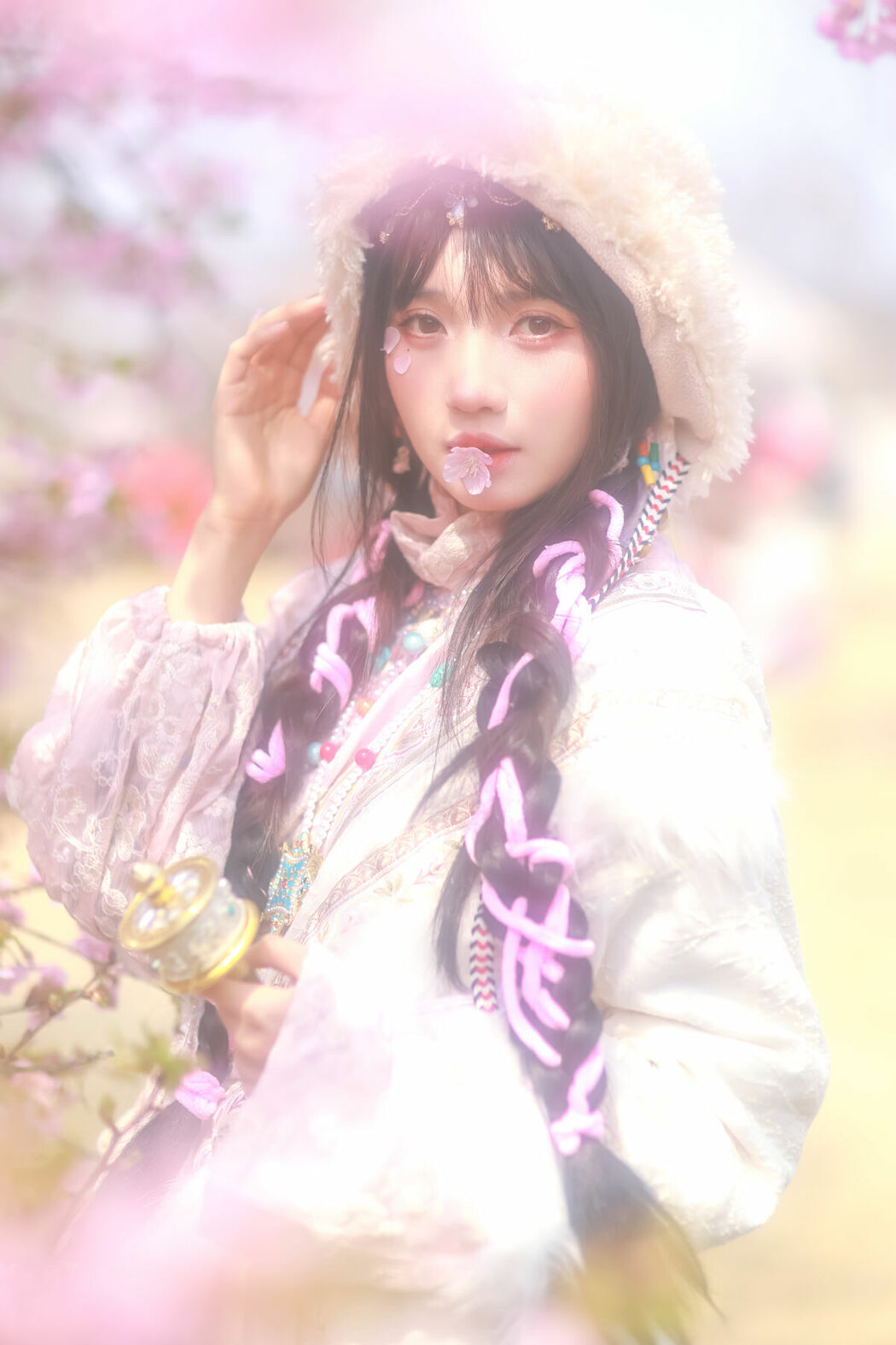 YiTuYu艺图语 Vol.10079 Gan Xiao Jie (27P)