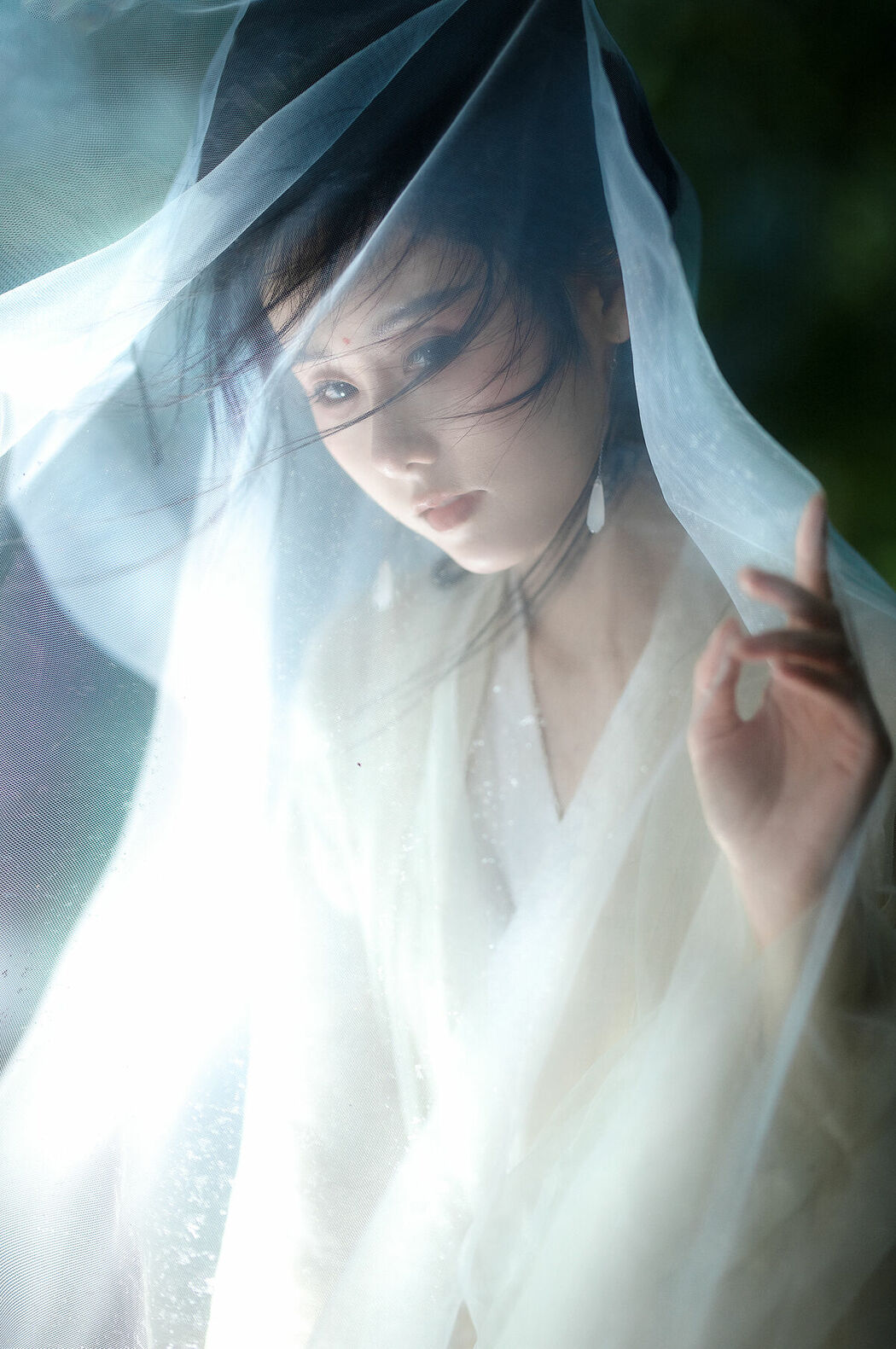 YiTuYu艺图语 Vol.10082 Ren Jian Yue-Su Chen (18P)