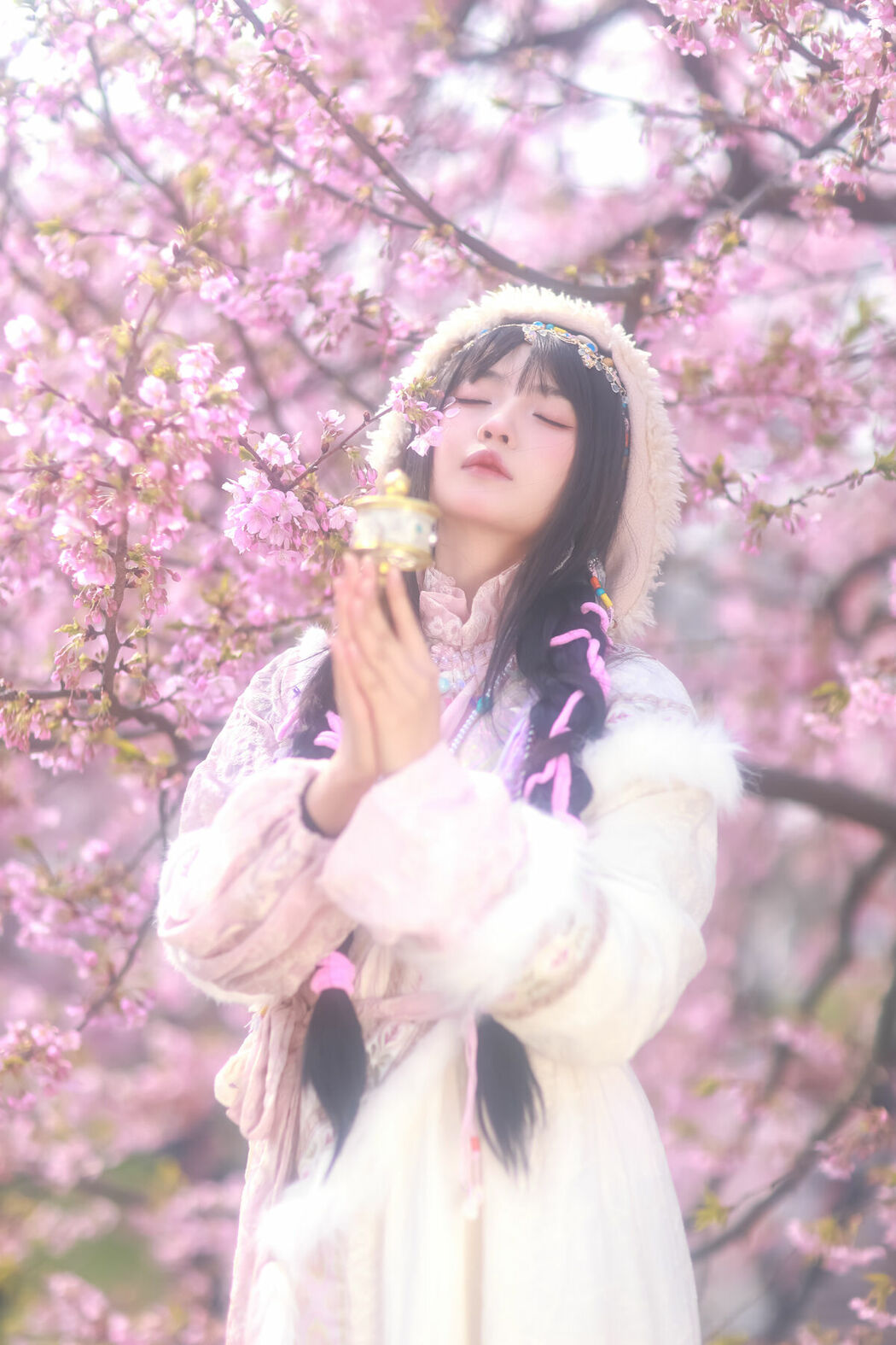 YiTuYu艺图语 Vol.10079 Gan Xiao Jie (27P)