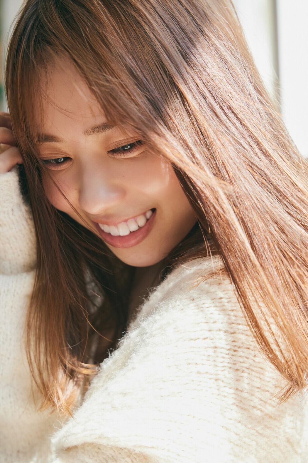 JP Sayuri Date 伊達さゆり – WHITE graph デジタル写真集 (56P)