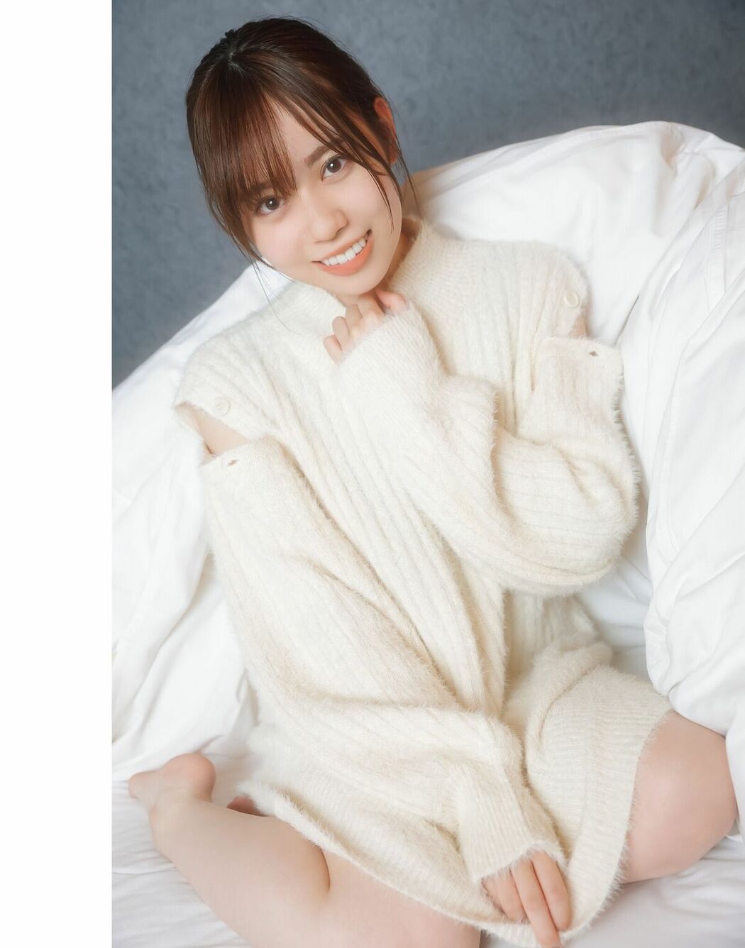 JP Sayuri Date 伊達さゆり – フォト And インタビューブック 置いてきた傘と地 Part03 (64P)