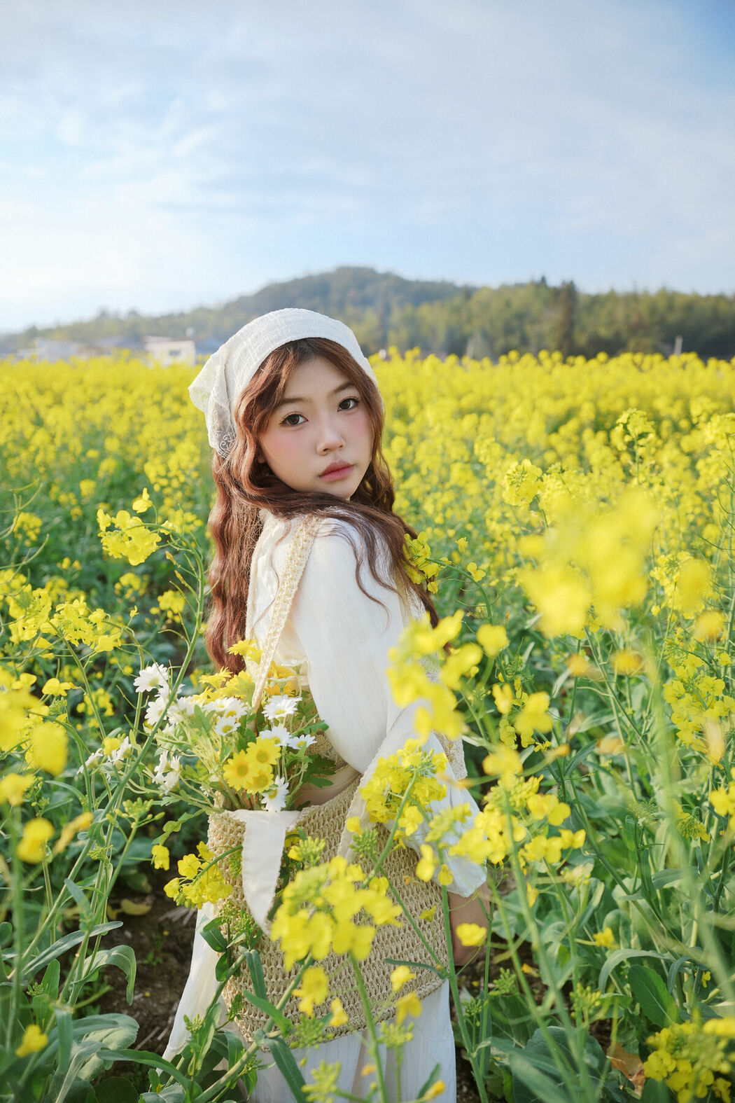 YiTuYu艺图语 Vol.10084 Jing Jing Yi (40P)