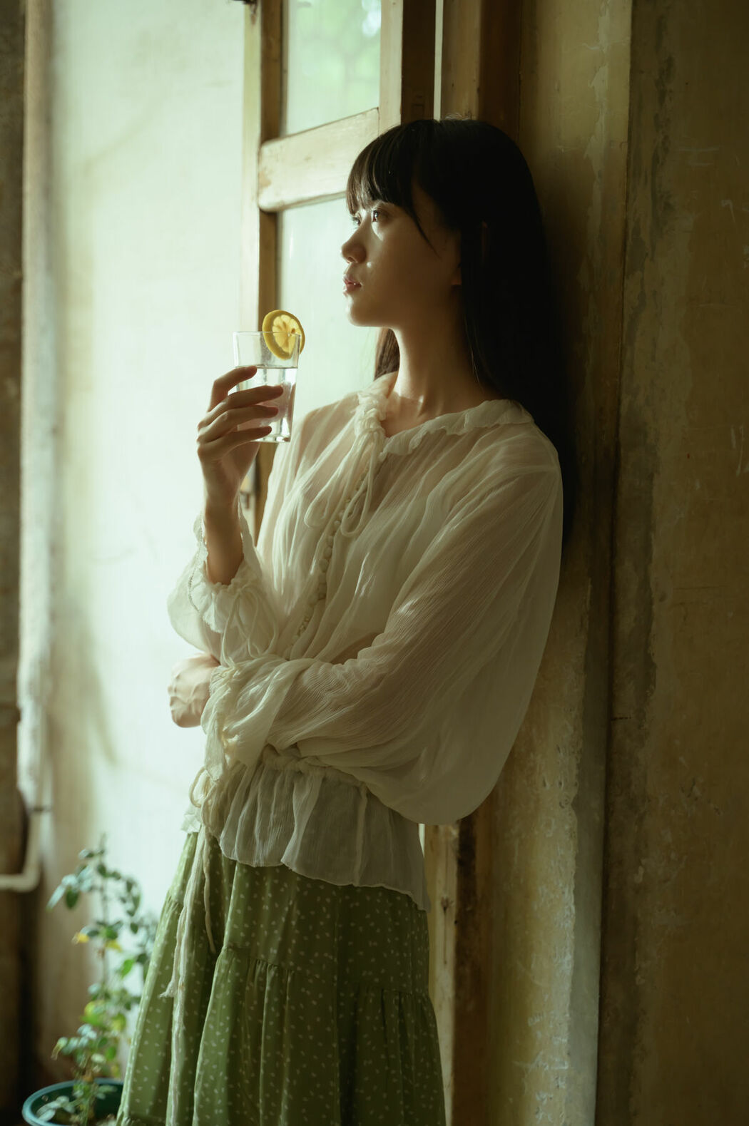 YiTuYu艺图语 Vol.10086 A Meng De Hu Ya (36P)