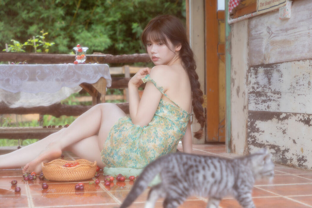 YiTuYu艺图语 Vol.10085 Lin Mu Ting Zi (33P)