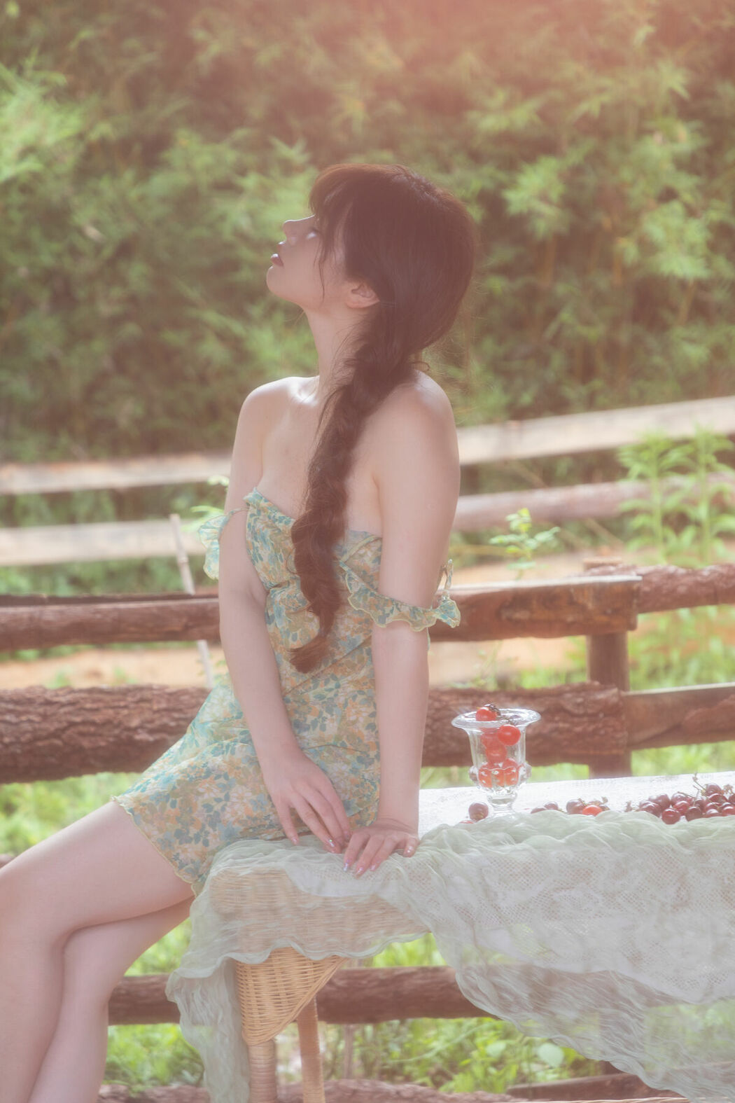 YiTuYu艺图语 Vol.10085 Lin Mu Ting Zi (33P)