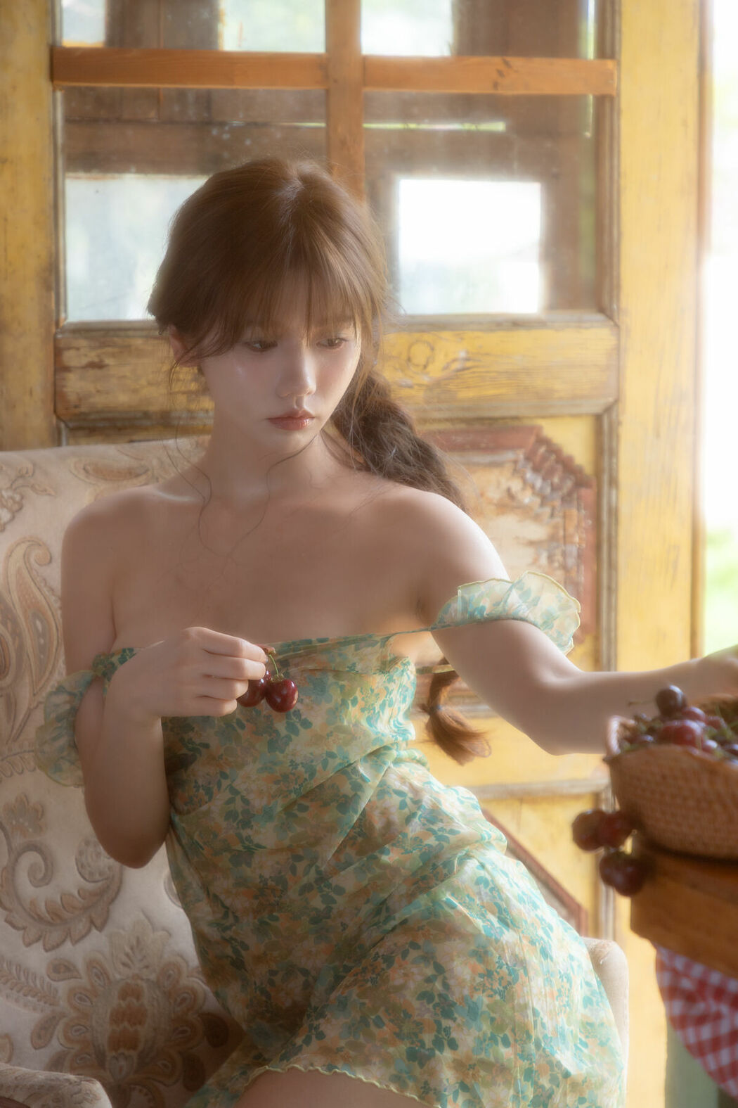 YiTuYu艺图语 Vol.10085 Lin Mu Ting Zi (33P)
