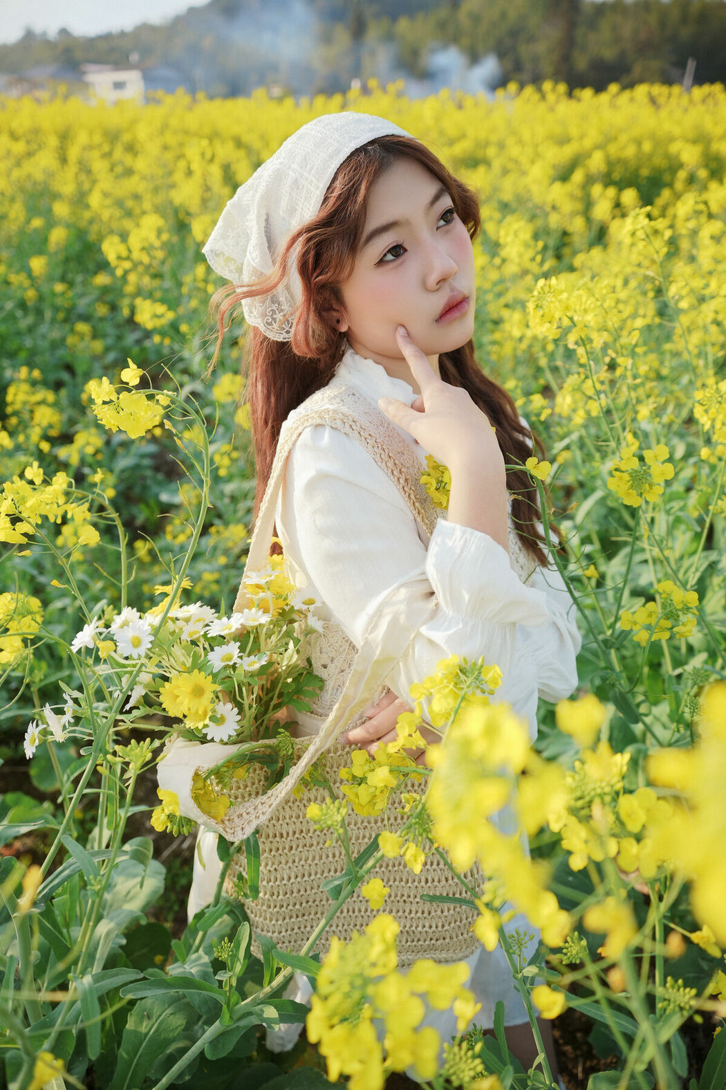 YiTuYu艺图语 Vol.10084 Jing Jing Yi (40P)
