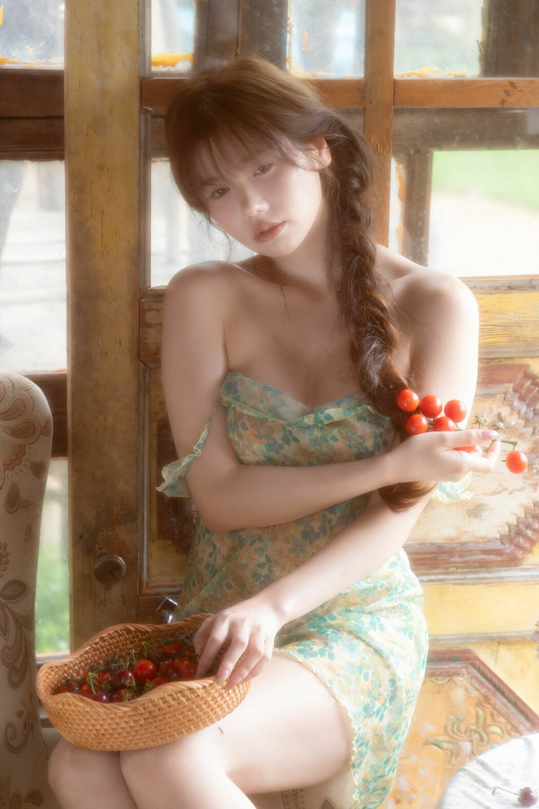 YiTuYu艺图语 Vol.10085 Lin Mu Ting Zi (33P)