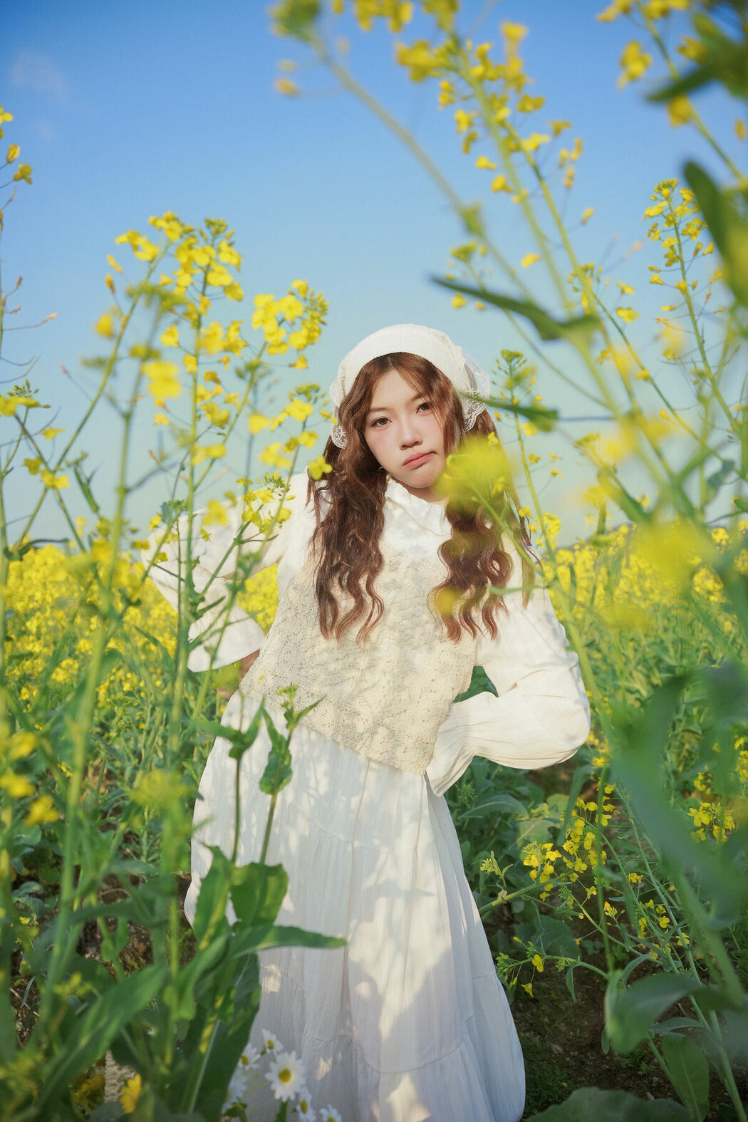 YiTuYu艺图语 Vol.10084 Jing Jing Yi (40P)