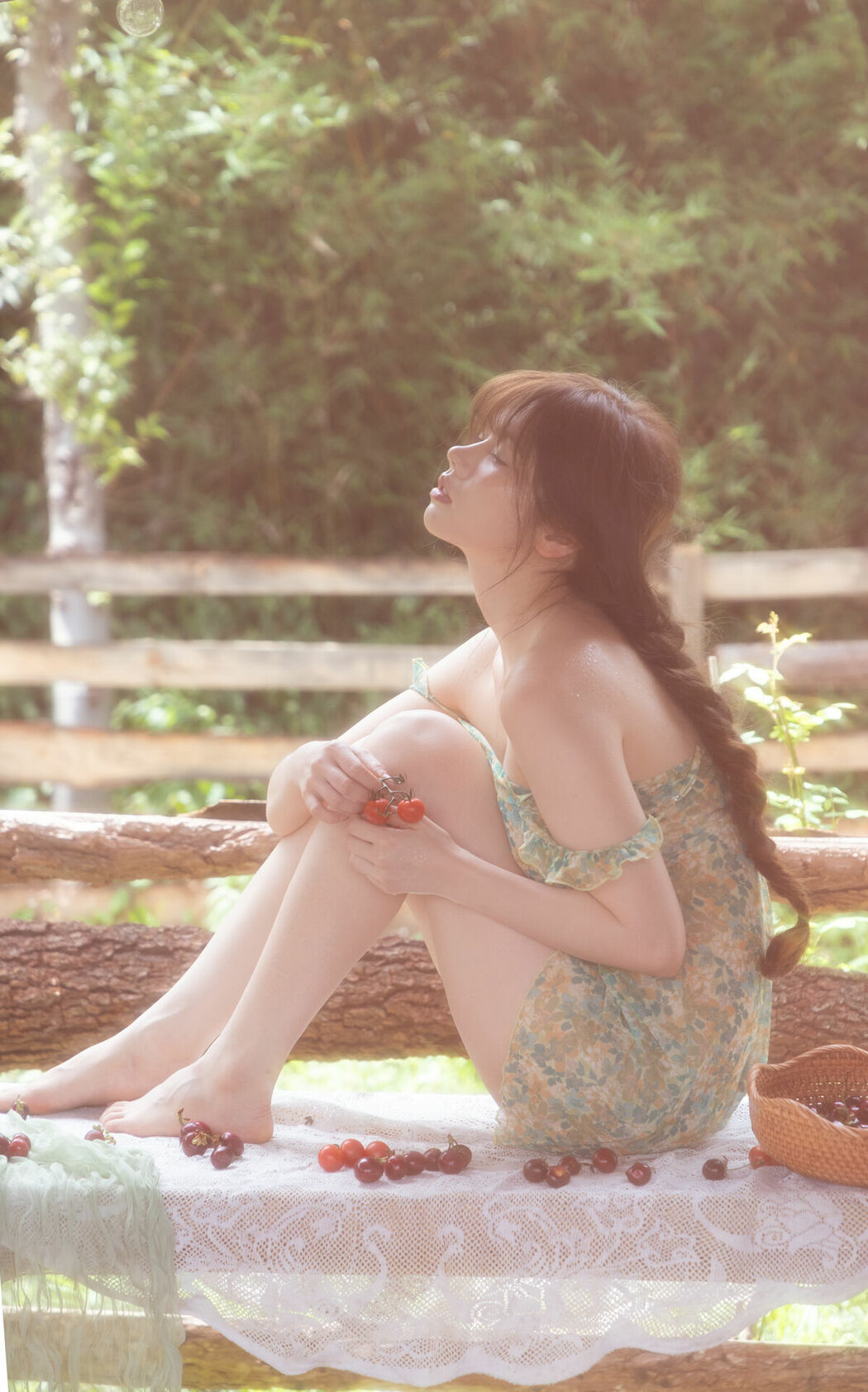 YiTuYu艺图语 Vol.10085 Lin Mu Ting Zi (33P)