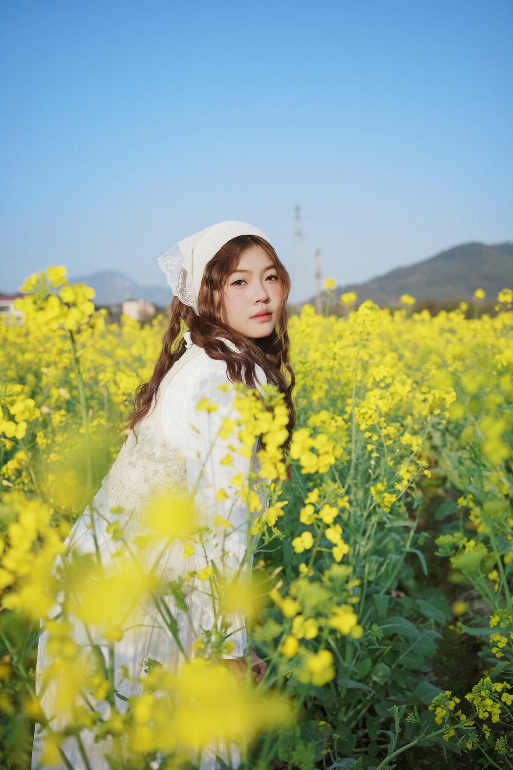 YiTuYu艺图语 Vol.10084 Jing Jing Yi (40P)