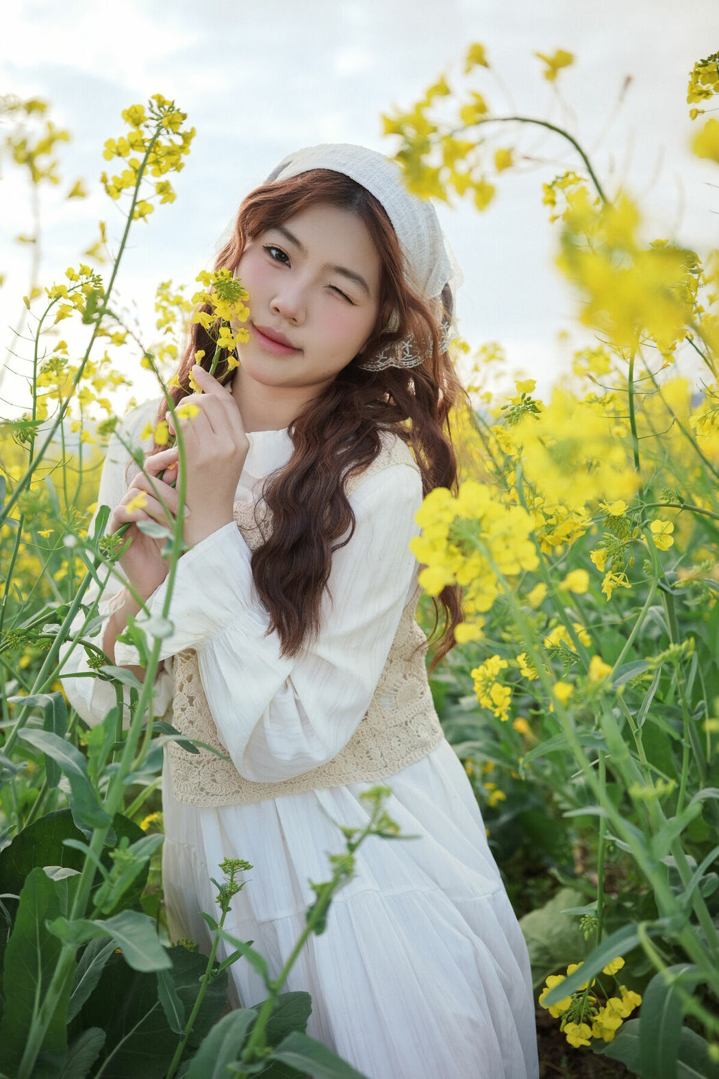 YiTuYu艺图语 Vol.10084 Jing Jing Yi (40P)