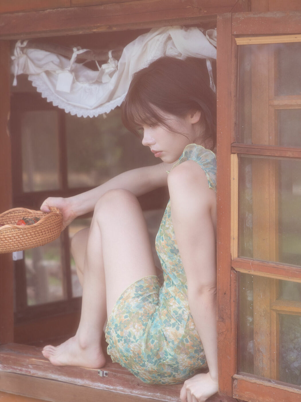 YiTuYu艺图语 Vol.10085 Lin Mu Ting Zi (33P)