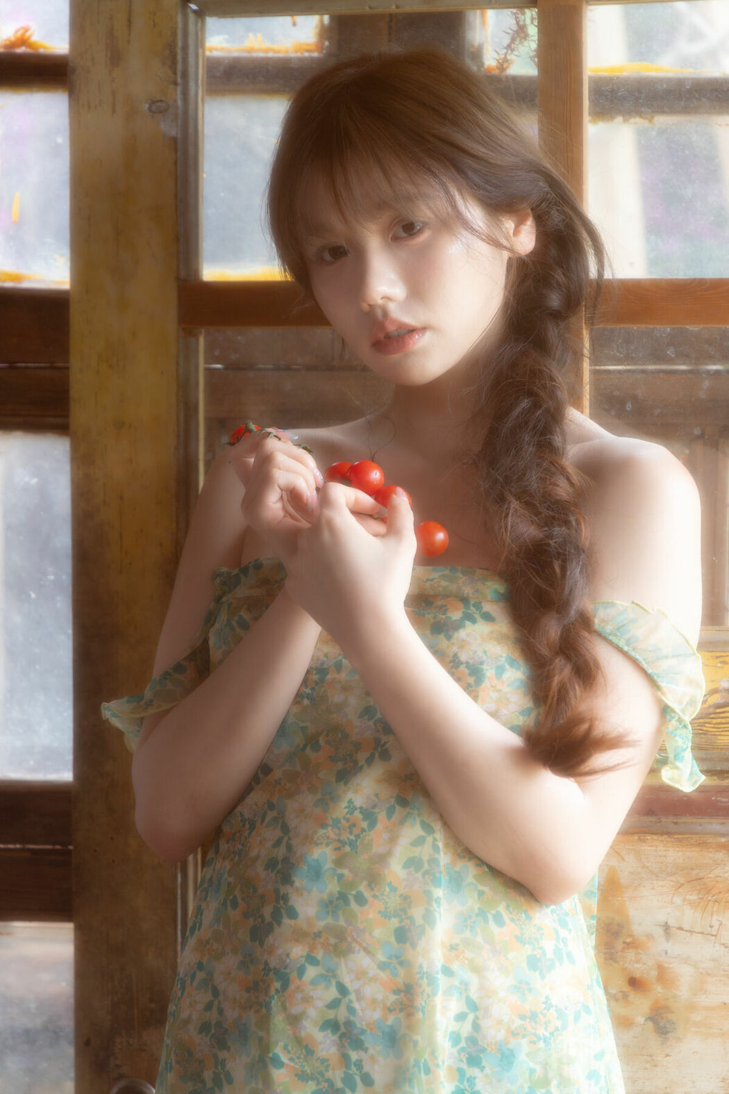 YiTuYu艺图语 Vol.10085 Lin Mu Ting Zi (33P)