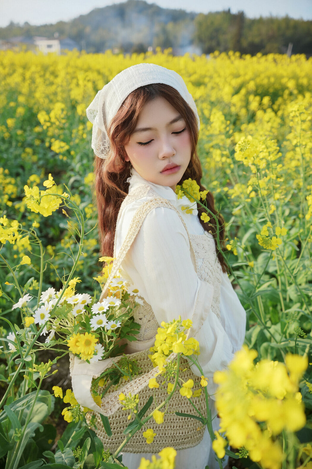 YiTuYu艺图语 Vol.10084 Jing Jing Yi (40P)