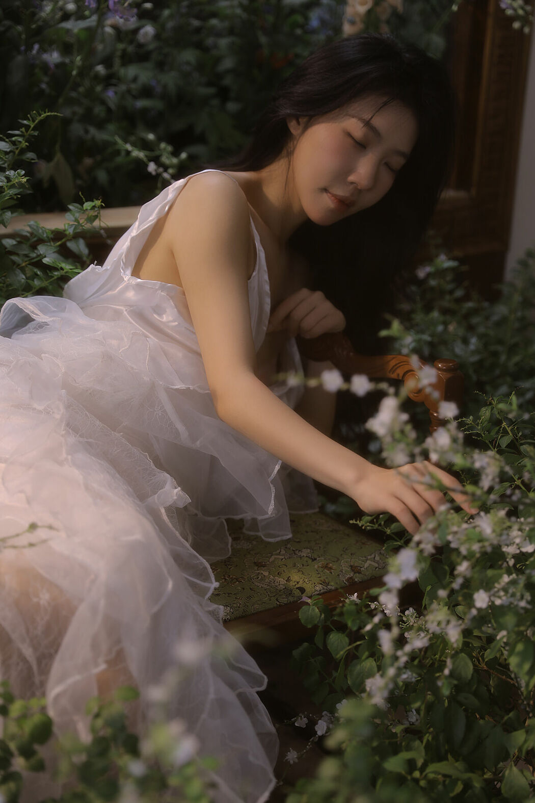 YiTuYu艺图语 Vol.10087 Wendy Yuan Zi Mo Te (14P)
