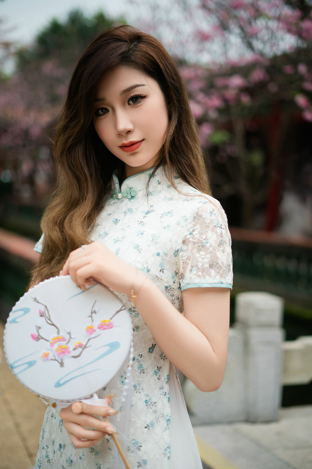 YiTuYu艺图语 Vol.10089 La Bi Xiao Xin (16P)