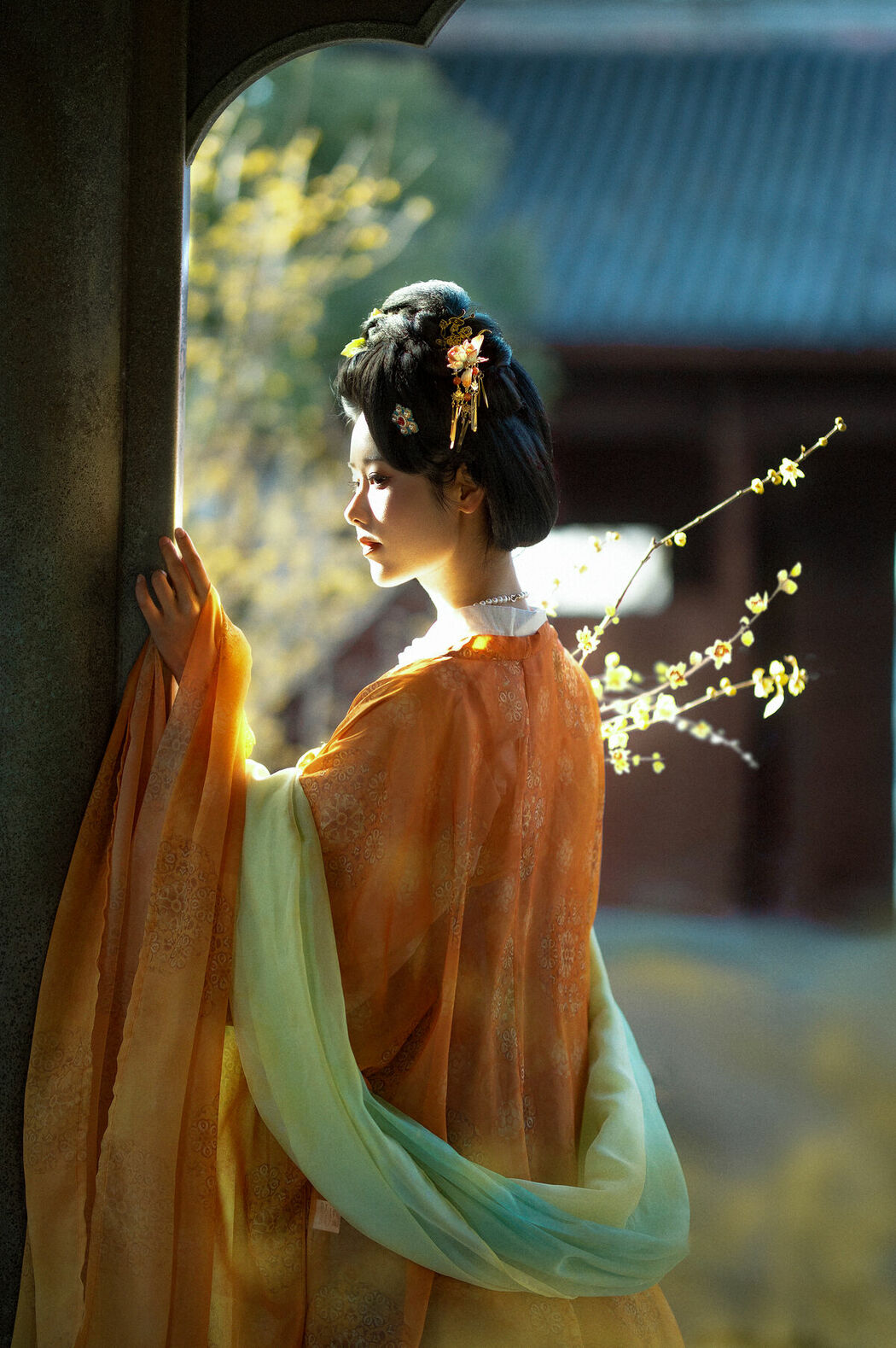 YiTuYu艺图语 Vol.10090 Ren Jian Yue-Su Chen (15P)
