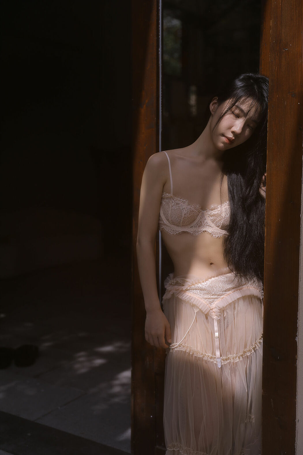 YiTuYu艺图语 Vol.10091 Wendy Yuan Zi Mo Te (14P)