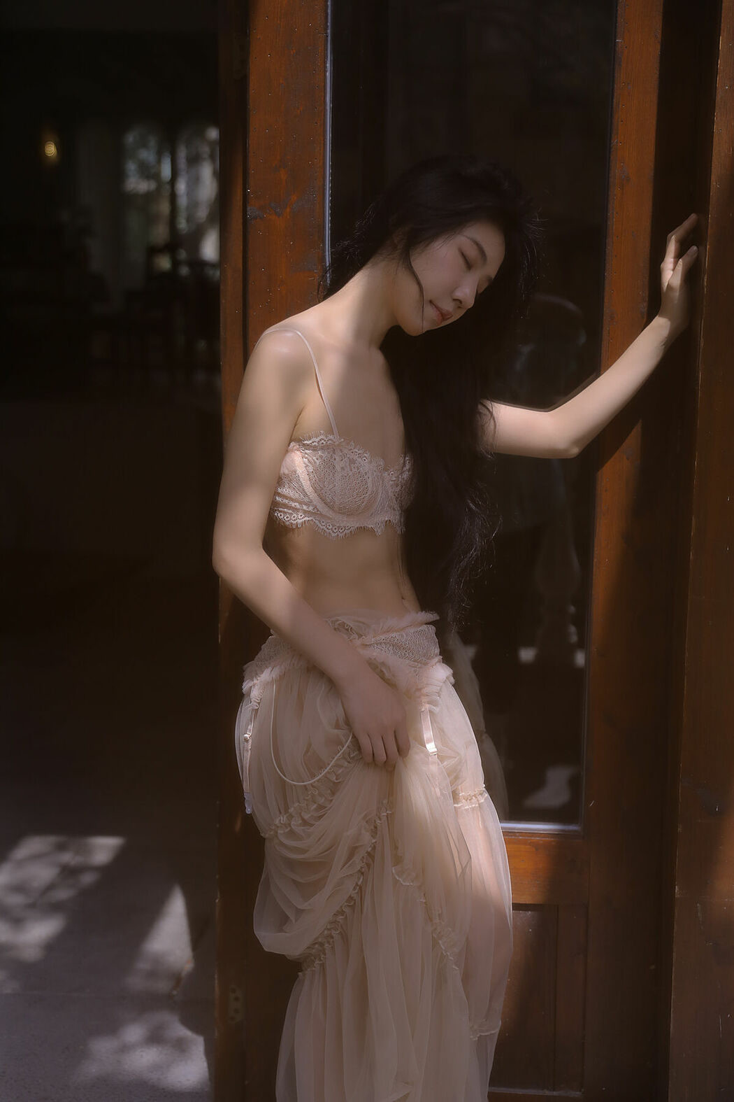 YiTuYu艺图语 Vol.10091 Wendy Yuan Zi Mo Te (14P)