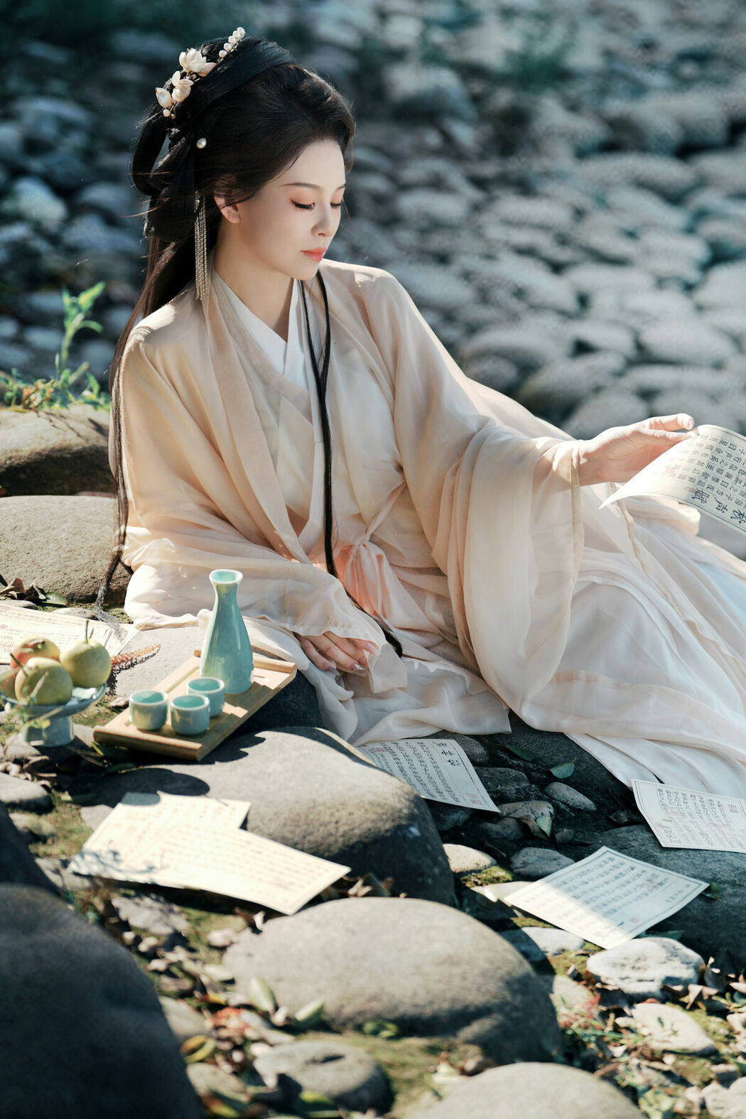 YiTuYu艺图语 Vol.10092 Luo Ning Tang (19P)