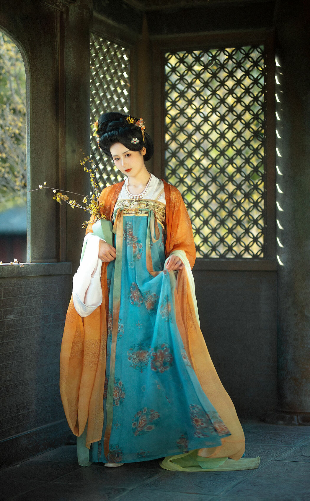 YiTuYu艺图语 Vol.10090 Ren Jian Yue-Su Chen (15P)